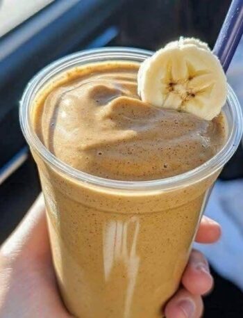 Creamy Peanut Butter Banana Smoothie
